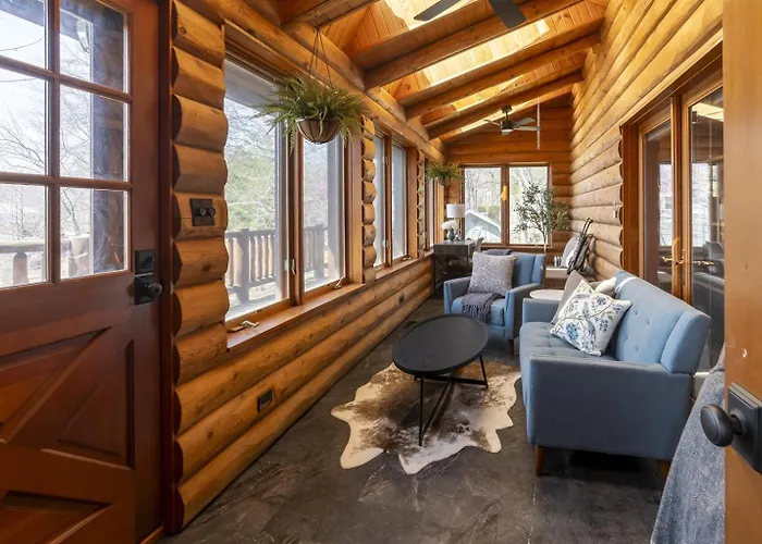 Luxury Log W & Dock Sleeps 12