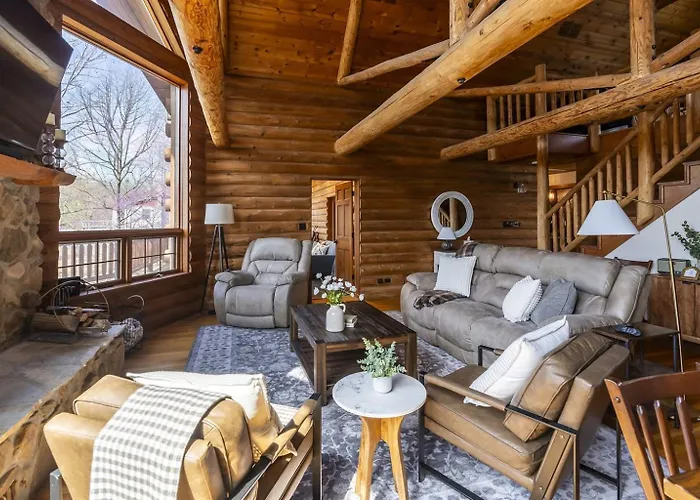 Holiday home Luxury Log W & Dock Sleeps 12 *